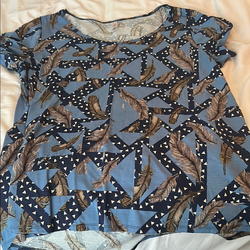 Lularoe top‎